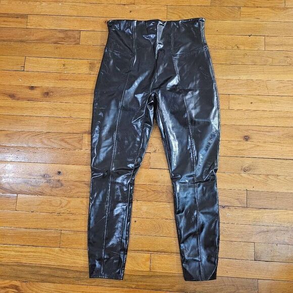 Spanx Faux Patent Leather Size L Leggings Black Shiny Shaping Pull On High Rise - Picture 1 of 5